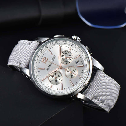 stop  watch  
35AED

with original box  
90 dhs🇦🇪🇦🇪

Zain85
♥️♥️♥️