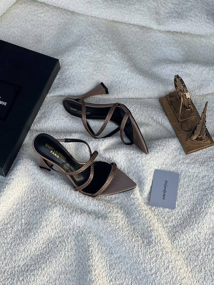 New. Ysl heel  

   Size  .  36.  to 41

90 dhs❣️

Zain80
♥️♥️♥️