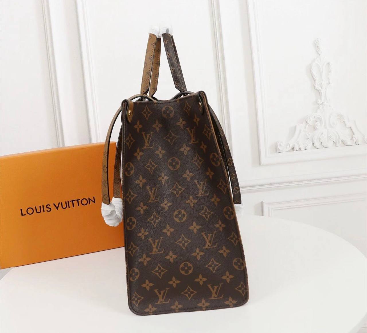 LV
ONTHEGO NEW CAME GOOD QUALITY 
110 dhs✅
Size:41cm

Zain295
♥️♥️♥️