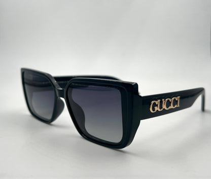 Gucci

Sunglasses 🕶️ 

good quality 💯

With master box 🗃️ 
50 dhs❣️

Zain273
♥️♥️♥️