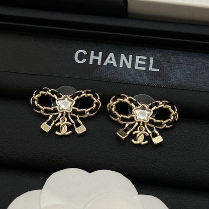 CHANEL ❤️‍🔥*
Necklace 💥
Earring ✨
Master quality 💯
With normal boxes 🗃️ 
90 dhs✅
With master box 📦 
95 dhs✅

Zain216
♥️♥️♥️