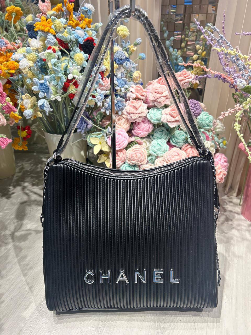 CHANEL 
110 dhs🇦🇪

Zain44
♥️♥️♥️