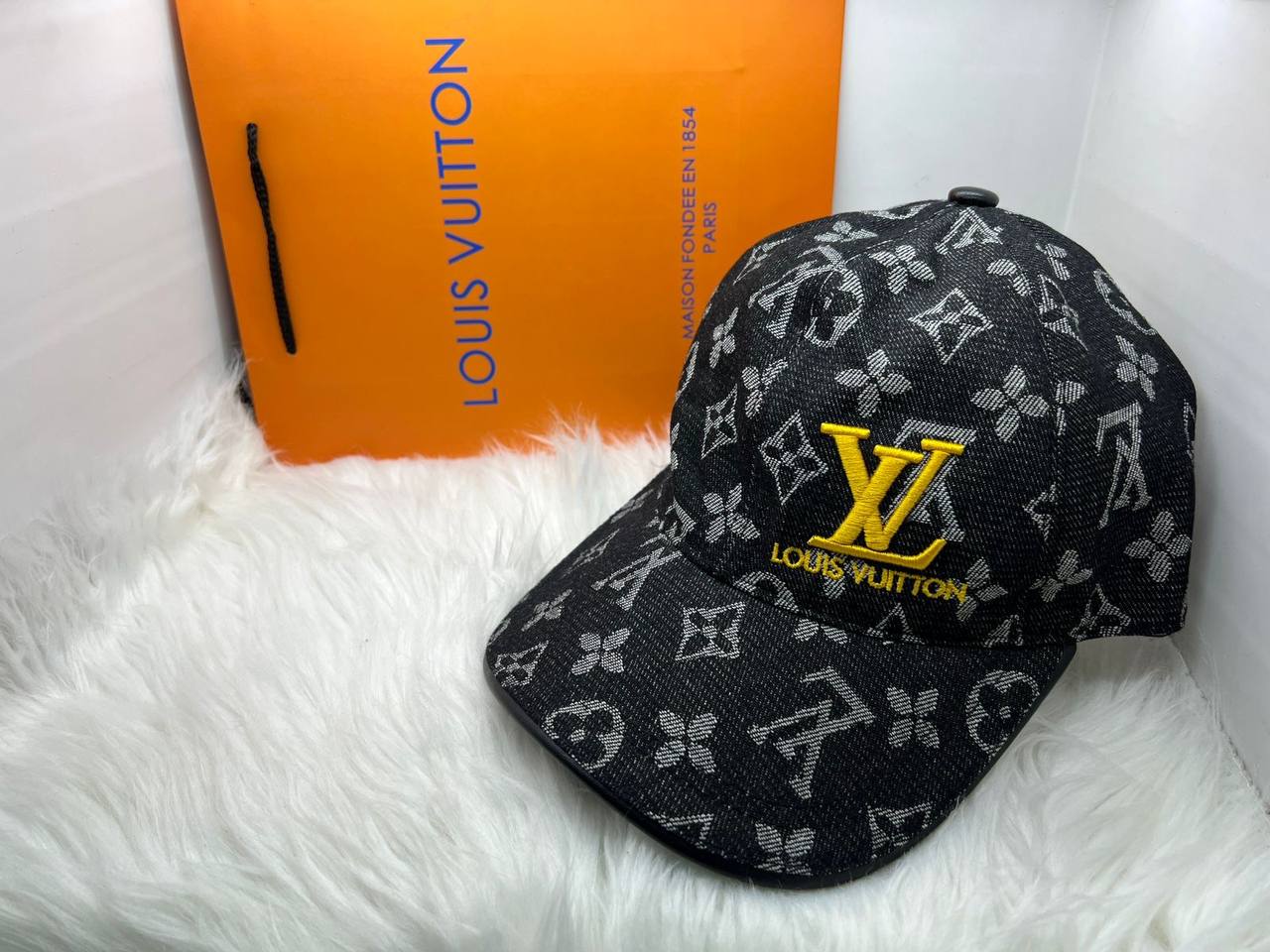 Caps
55 dhs✅
high quality

Zain182
♥️♥️♥️