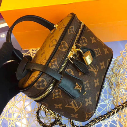 LV
90 dhs🪙 

with box
🎁🎁🎁

Zain38
♥️♥️♥️