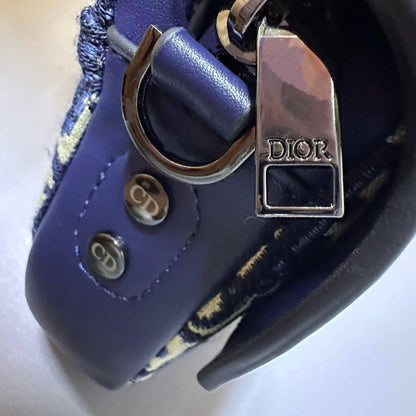 DIOR 

NEW CAME 
MINI SIZE 

UNISEX  

WITH BOX 

90 dhs🇦🇪🇦🇪

Zain295
♥️♥️♥️
