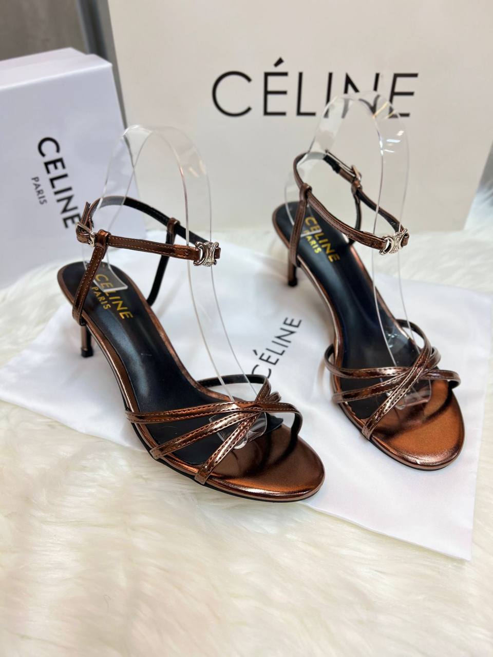 OFFER 
Discount
140 dhs🪙🖤
SIZE 36-41 available
Limit Stock

Zain88
♥️♥️♥️