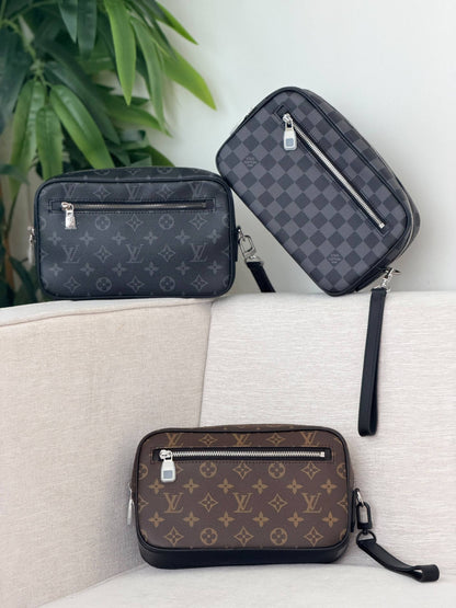 NEW COLLECTION
BRAND- LOUIS VUITTON 
POUCH
SUPER MASTER QUALITY 
WITH PAPER BAG

For Price 👇 WhatsApp✅
0568585901 
0507557372
0552275751 Owner Zain 👌

Zain267
♥️♥️♥️