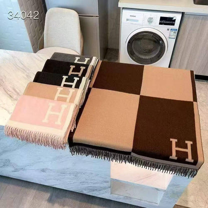 Winter scarf + Silk Scarf

45 dhs🪙🖤

Add Box 15 dhs🪙🖤

Zain93
♥️♥️♥️