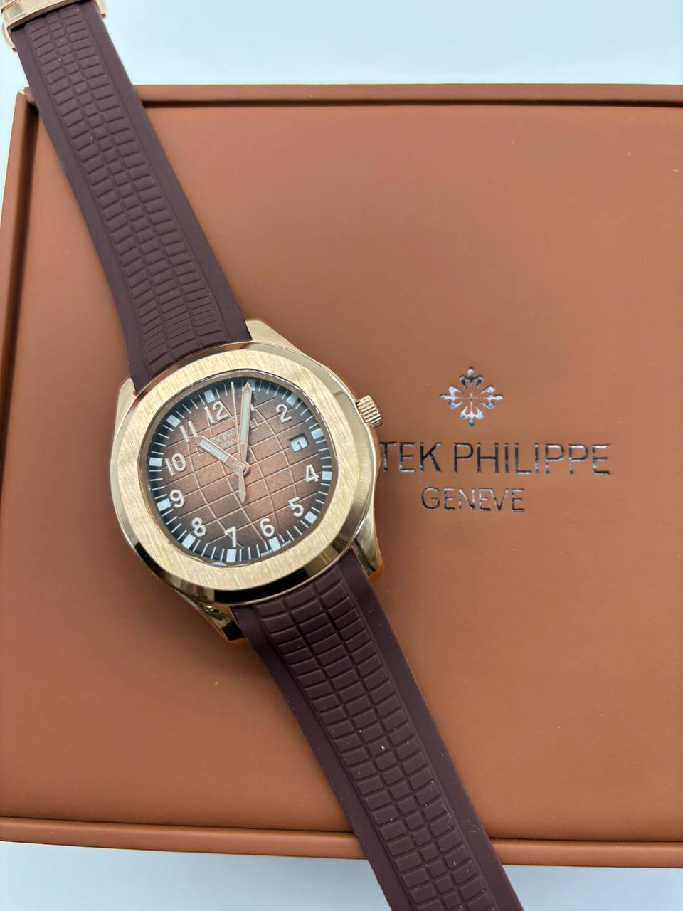 PETEK PHILIPPE
_*MEN *_
_MASTER QUALITY_

260 dhs🪙💚

Zain108
♥️♥️♥️