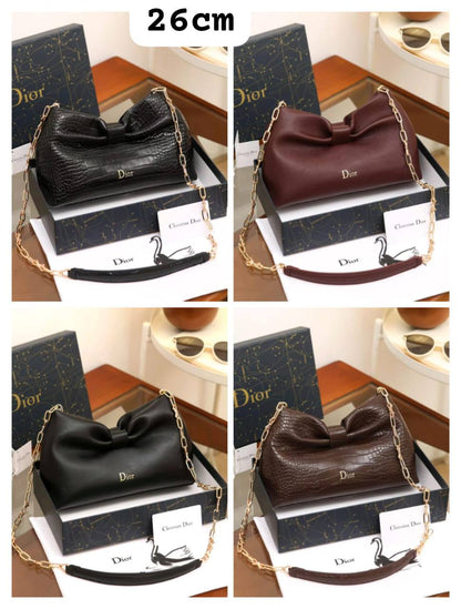 Dior

100 dhs✅

with box
🎁🎁🎁

Zain235
♥️♥️♥️