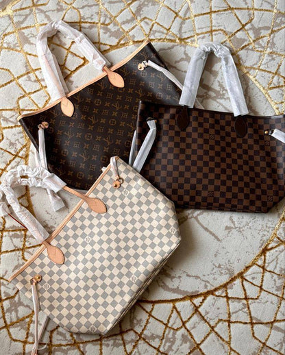Gucci 
90 dhs💓
Size47cm

Zain06
♥️♥️♥️