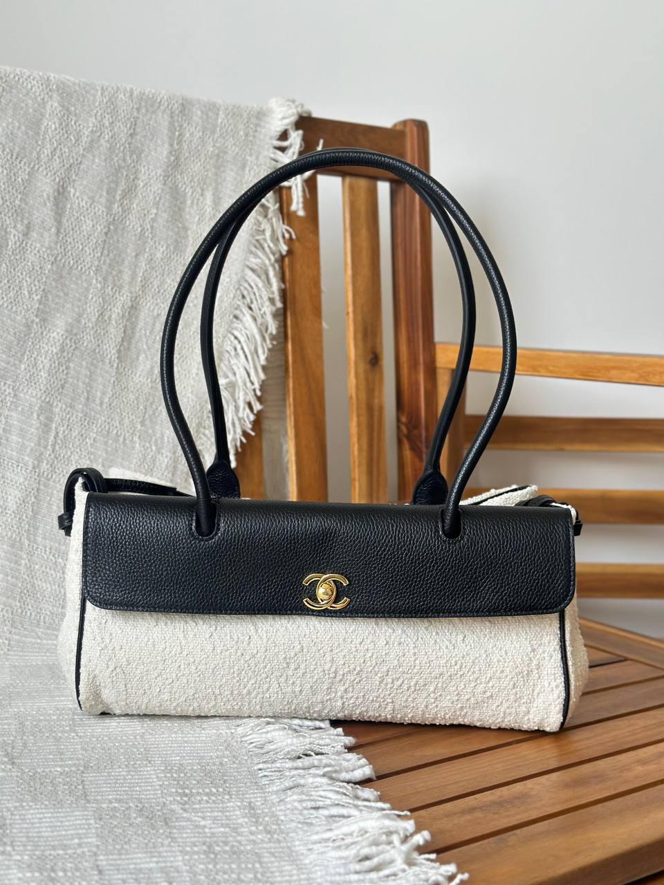 Chanel S26 Shopping Small Tote🥰
*Available In All Colors✅*
*VIP Quality✨*
For Price 👇 WhatsApp✅
0568585901 
0507557372
0552275751 Owner Zain 👌

Zain317
♥️♥️♥️
