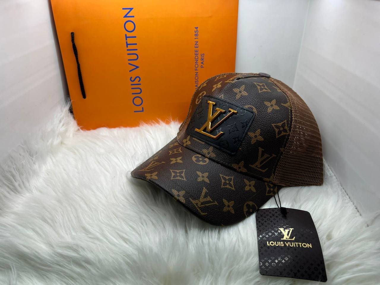 Caps
55 dhs✅
high quality

Zain182
♥️♥️♥️