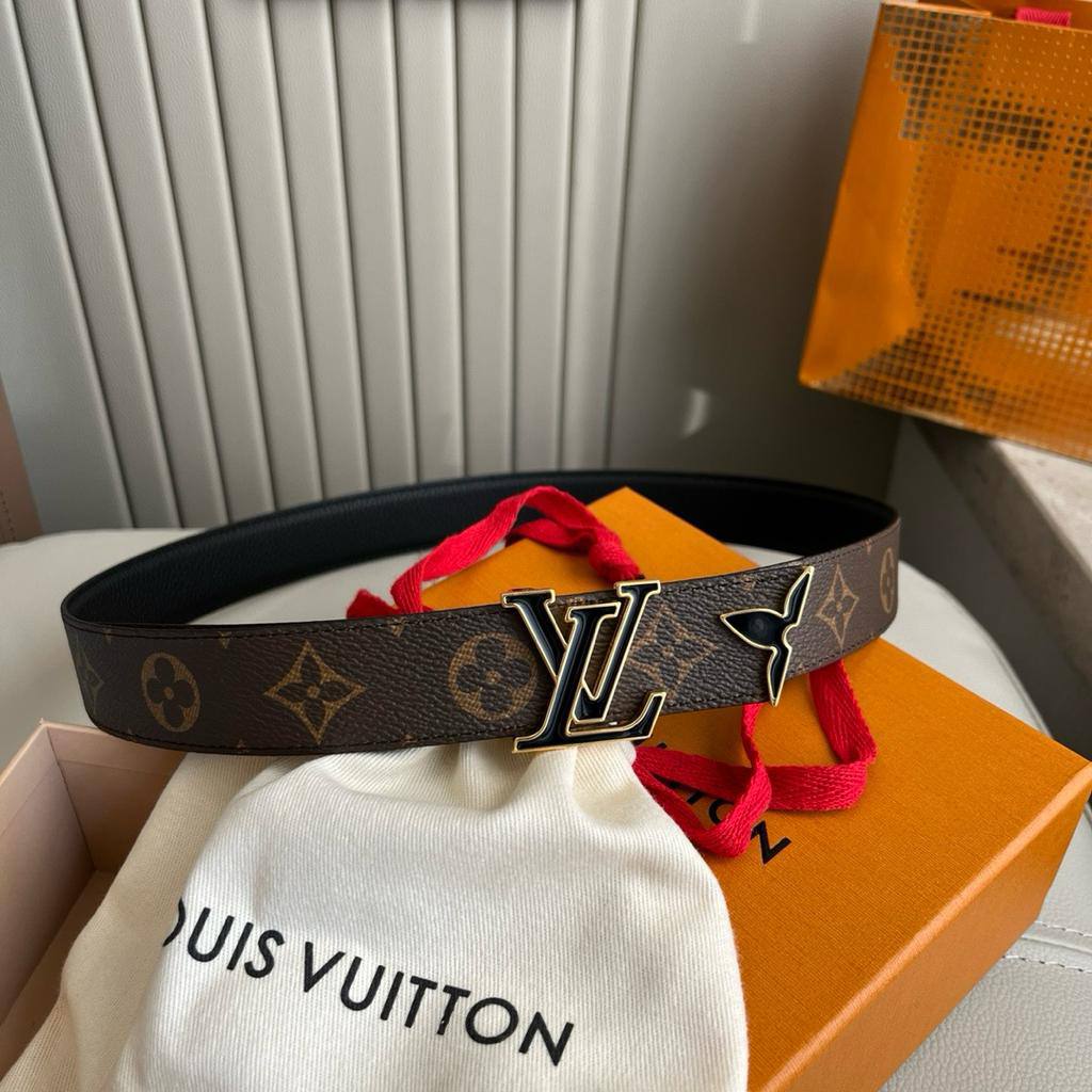 LV Belt
💜*super master*💜
300 dhs✅

Zain160
♥️♥️♥️