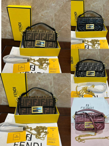 Fendi
95 dhs💓
size：20cm
Good-quality with box

Zain35
♥️♥️♥️
