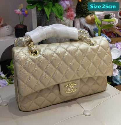 Chanel

Good quality 
with box 
100 dhs🇦🇪🇦🇪

Zain186
♥️♥️♥️