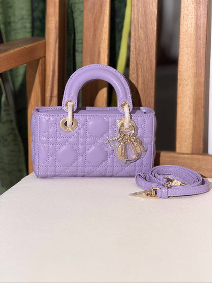 Dior
Super Master Quality ⚡️
‏Original Packing 🎁
For Price 👇 WhatsApp✅
0568585901 
0507557372
0552275751 Owner Zain 👌

‏📏Size 16CM
Zain321
♥️♥️♥️