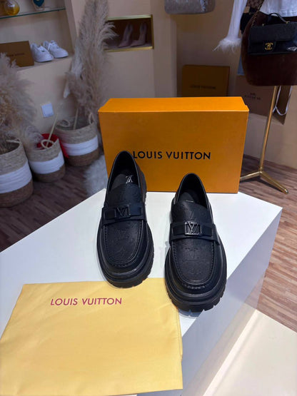 LV
190 dhs🇦🇪🇦🇪

Zain120
♥️♥️♥️