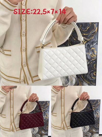 Chanel
100 dhs💓

Size:22.5/7/14

with box
🎁🎁🎁

Zain07
♥️♥️♥️