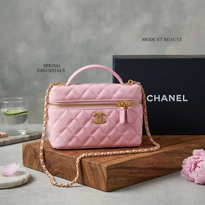 CHANEL Vanity Bag
Grained leather Material
Gold Hardware
With long chain belt strap
Size : 19 cm
With BOX

100 dhs💓

Zain239
♥️♥️♥️