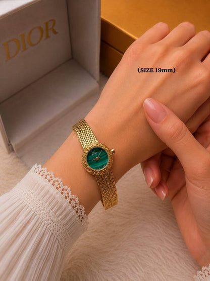 Dior 
watch for ladies 

good quality 

220DHS🇦🇪
 (size 19mm)

Zain59
♥️♥️♥️