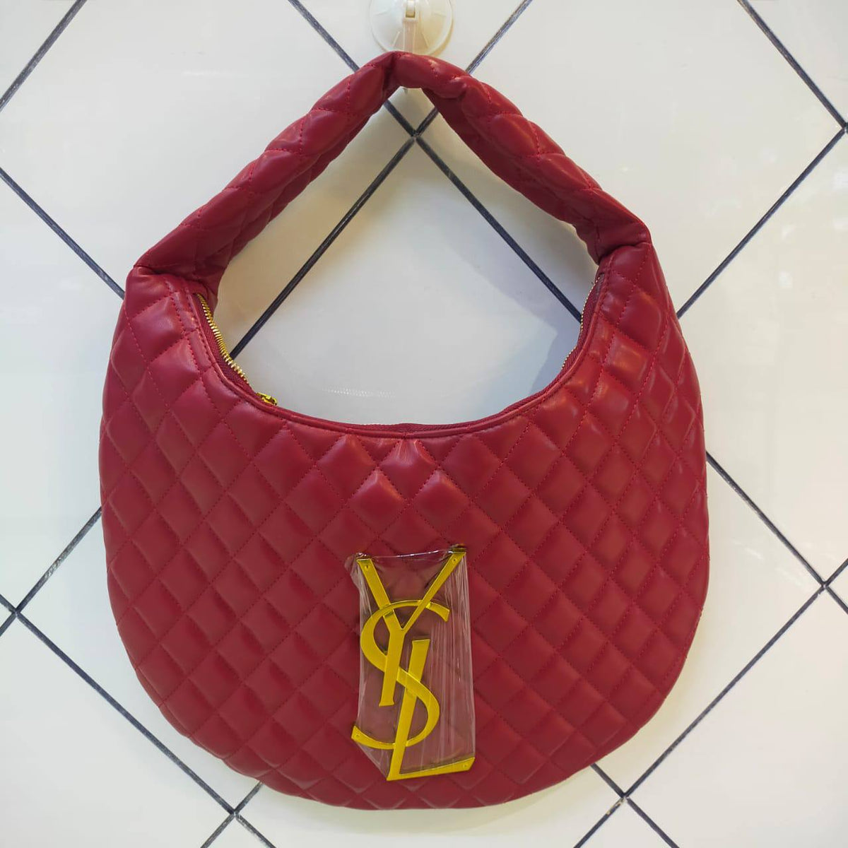 Ysl 
100 dhs🇦🇪🇦🇪

Zain235
♥️♥️♥️