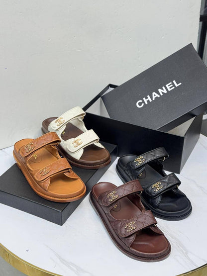 Chanel
💯high quality
Size 36-37-38-39-40-41

110 dhs💓

Zain21
♥️♥️♥️