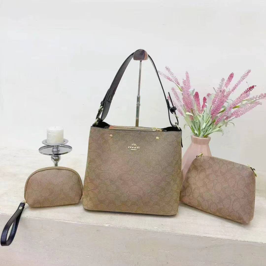 Coach 3in1
95 dhs🪙🌨️

Zain35
♥️♥️♥️