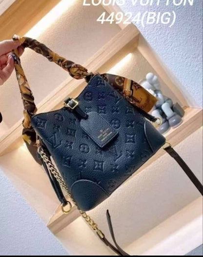Coach
Bottega
Lv
Gucci
Tory Burch
Dior
Fendi
Ysl

105 dhs

Zain143
♥️♥️♥️