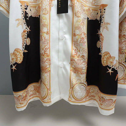 NEW VERSACE
*♕ 𝐒𝐔𝐏𝐄𝐑 𝐌𝐀𝐒𝐓𝐄𝐑 ♕*
SIZE: S,M,L,XL,XXL
450 dhs✅

Zain227
♥️♥️♥️
