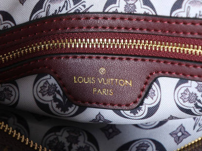 LV COPY ONE 
NEW DESIGN
250 dhs🇦🇪🇦🇪

Zain195
♥️♥️♥️