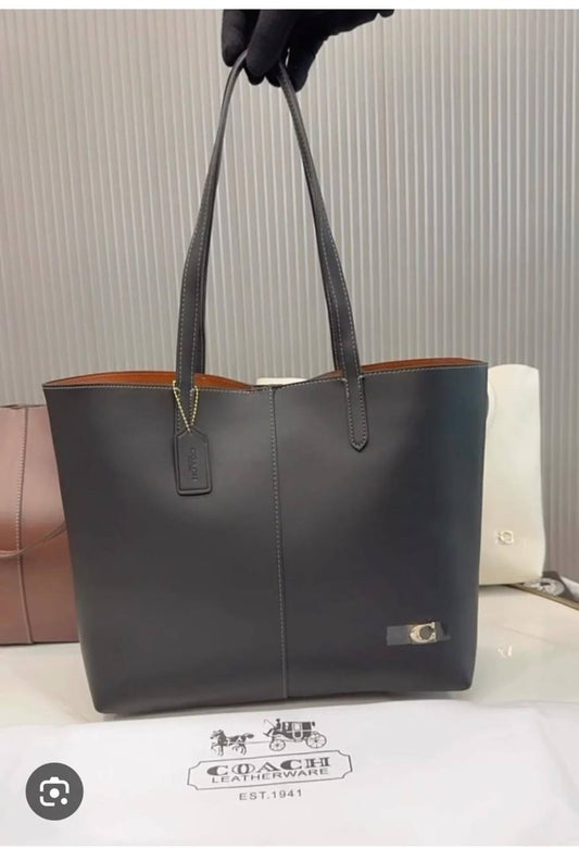 COACH 
GOOD QUALIT 
100 dhs🪙💚

Zain200
♥️♥️♥️