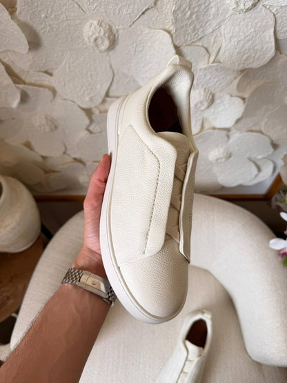 ZEGNA
*AAA QUALITY*
*SIZE:40 to 46*
450 dhs✅

Zain185
♥️♥️♥️