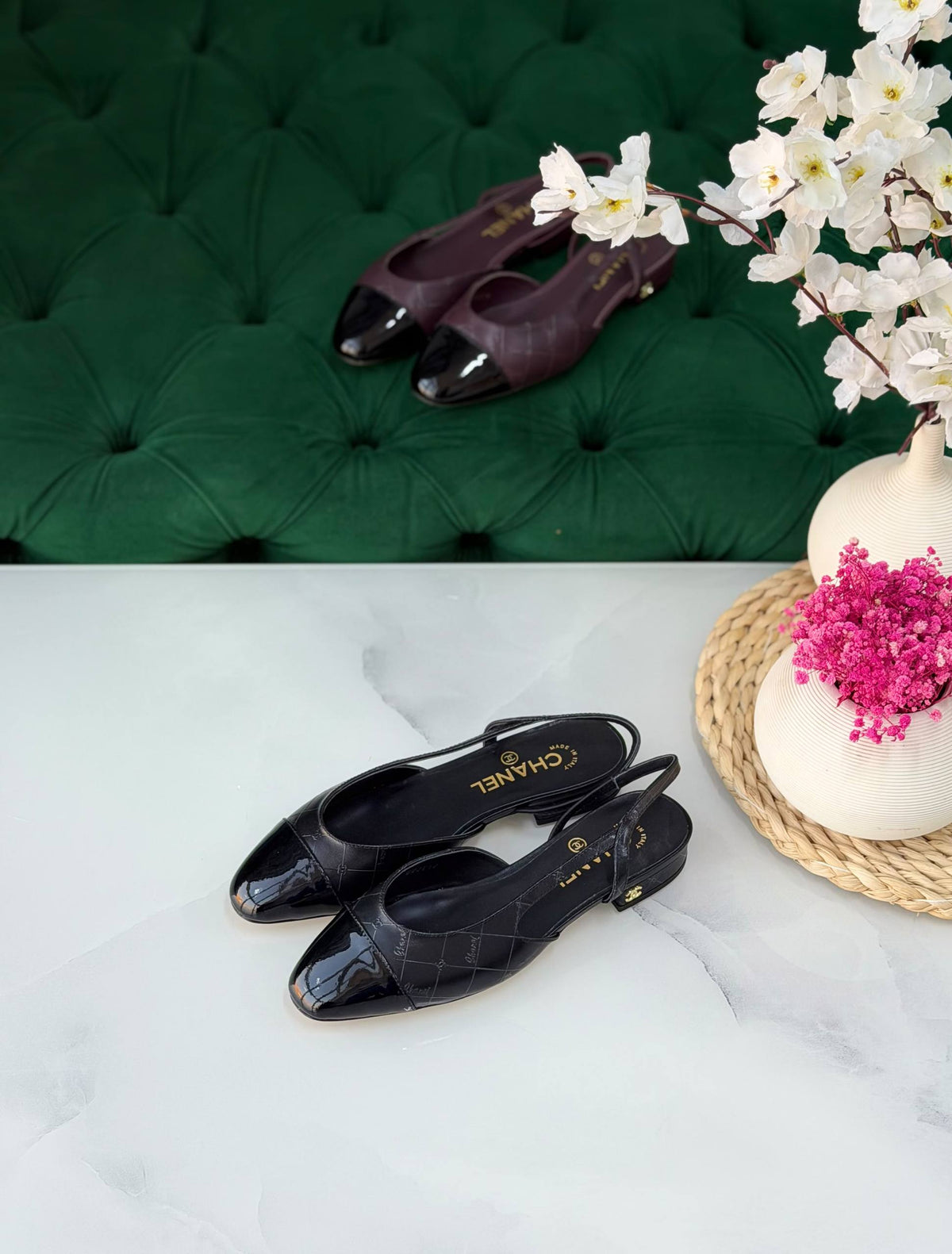 Chanel 

Vip quality 

Size:36 to 41
430 dhs🇦🇪🇦🇪

Zain113
♥️♥️♥️