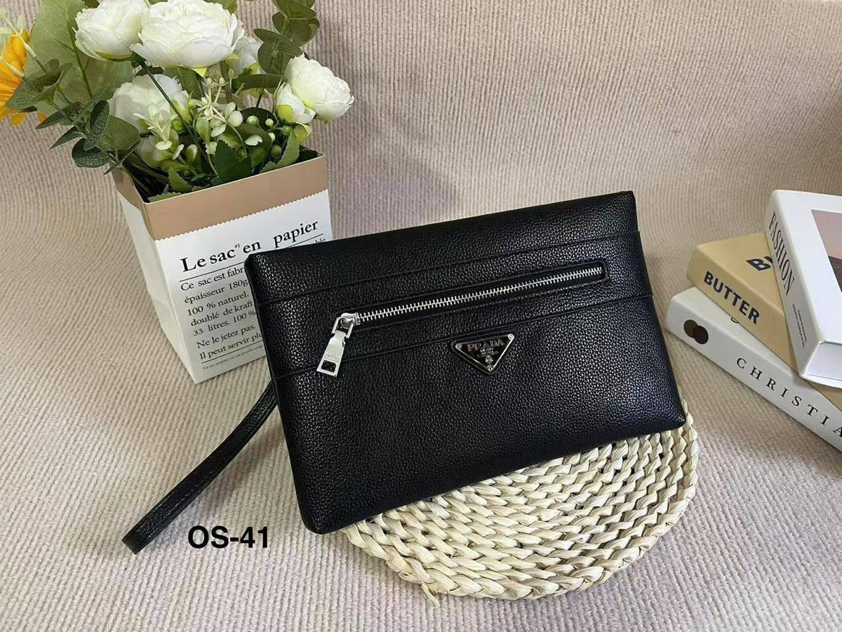 Gucci
Lv
Burberry
Coach
Ysl
Hermes
Prada
Goyard
Fendi

105 dhs🇦🇪🇦🇪🇦🇪

Zain182
♥️♥️♥️