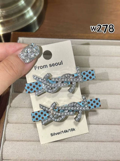 Head Accessories 😍
good quality 💯
With paper bag🛍️
50 DHS🇦🇪🇦🇪🇦🇪
With master box 📦 
60 DHS🇦🇪🇦🇪🇦🇪

Zain216
♥️♥️♥️