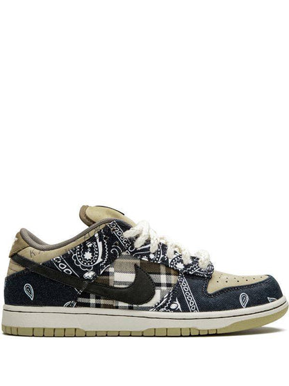 Nike x Travis Scott SB Dunk Low
36-45 AVAILABLE😍
240 dhs✅

Zain242
♥️♥️♥️