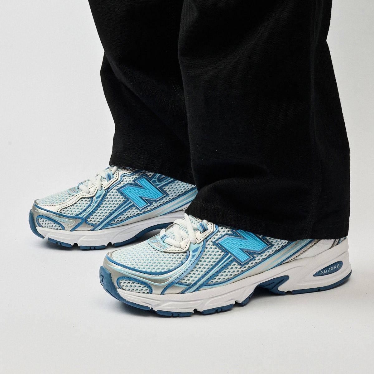 new balance 740 ‘White and Sky blue’
36-45 AVAILABLE 🤩
180 dhs🪙💚

Zain242
♥️♥️♥️