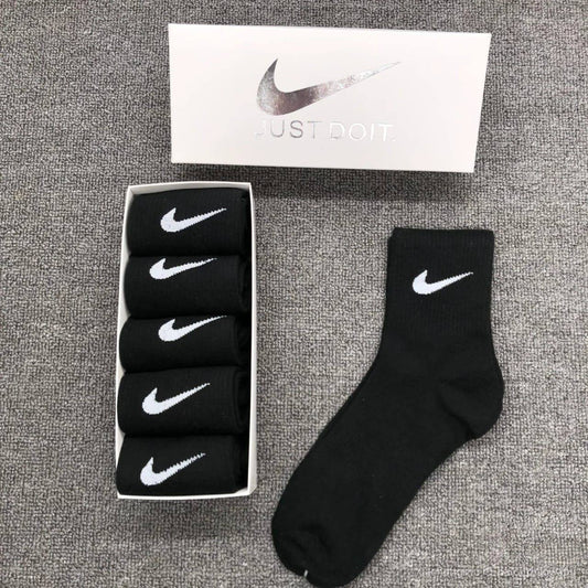 NEW CAME 
LONG SOCKS 
35 dhs🪙🌨️
IN ONE BOX 5 PAIRS

Zain40
♥️♥️♥️