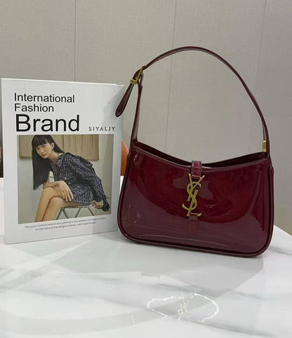 YSL 
90 dhs🪙🌨️

with box 
🎁🎁🎁

Good Quality

Zain90
♥️♥️♥️