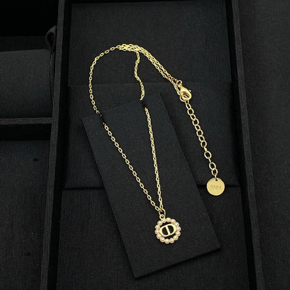 DIOR 🎶🛍️
*SET*❤️
*MASTER*🍃😍
With NORMAL BOX 🛍️
115 dhs✅
With master box🛍️
130 dhs✅

Zain263
♥️♥️♥️