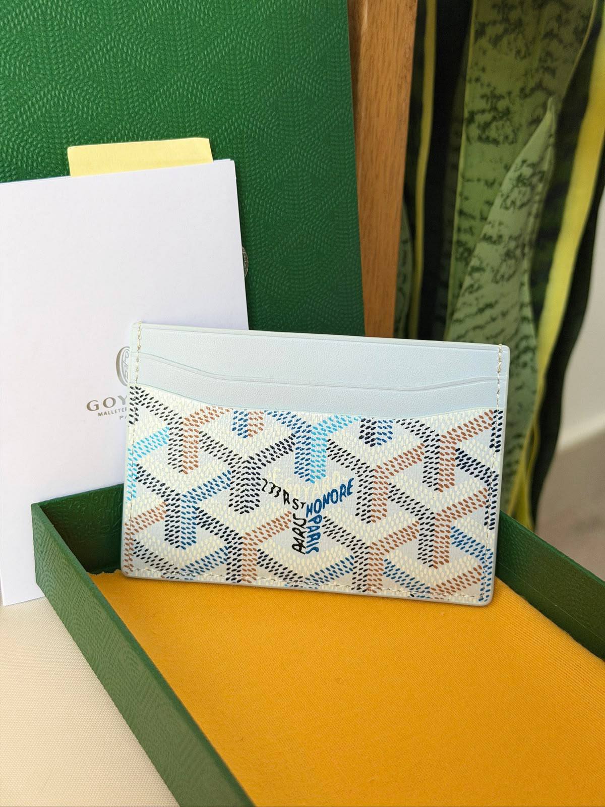 GOYARD
Super Master Quality
Original Packing🎁
Passport cover & Card Holder


For Price 👇 WhatsApp✅
0568585901 
0507557372
0552275751 Owner Zain 👌

Zain321
♥️♥️♥️