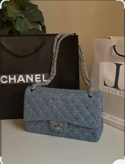 Chanel 

115 dhs🌺 

with box
🎁🎁🎁

High quality 

Zain135
♥️♥️♥️
