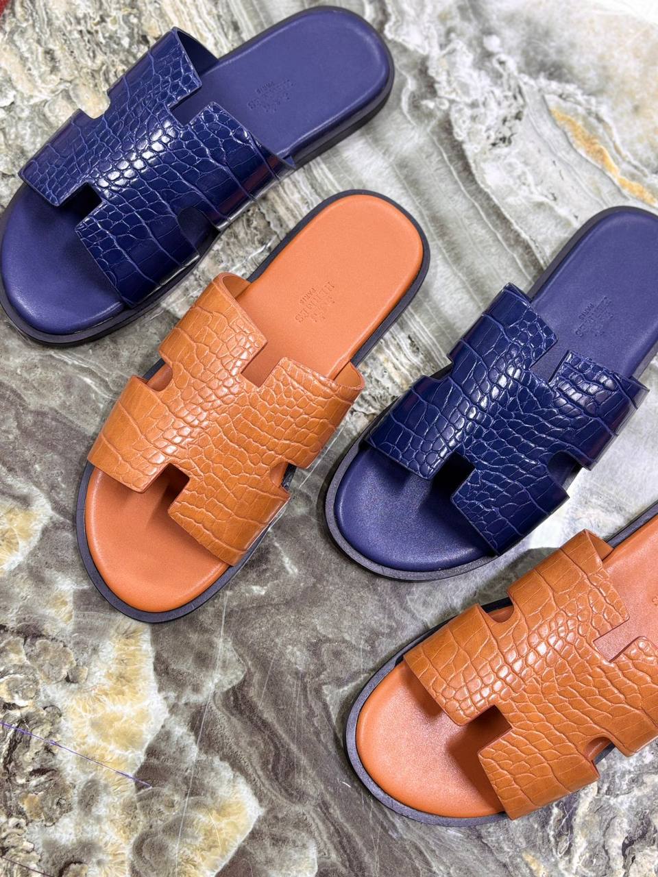 Hermes
110 dhs✅
Size 40-46

Zain55
♥️♥️♥️