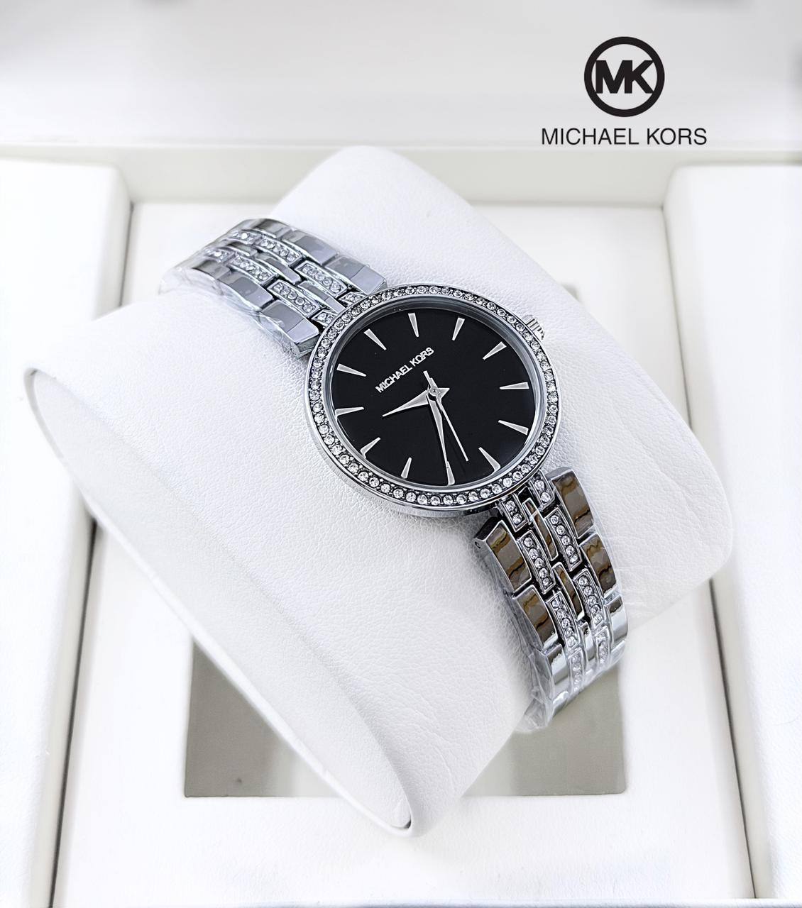 Michael Kors Ladies
55 dhs✅

Zain29
♥️♥️♥️