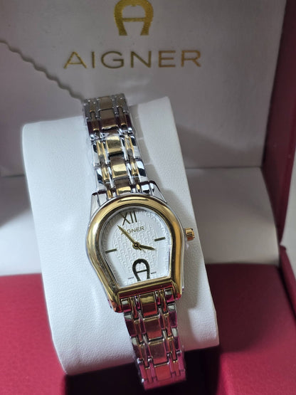 Aigner Ladies
55 dhs🇦🇪🇦🇪

Zain29
♥️♥️♥️