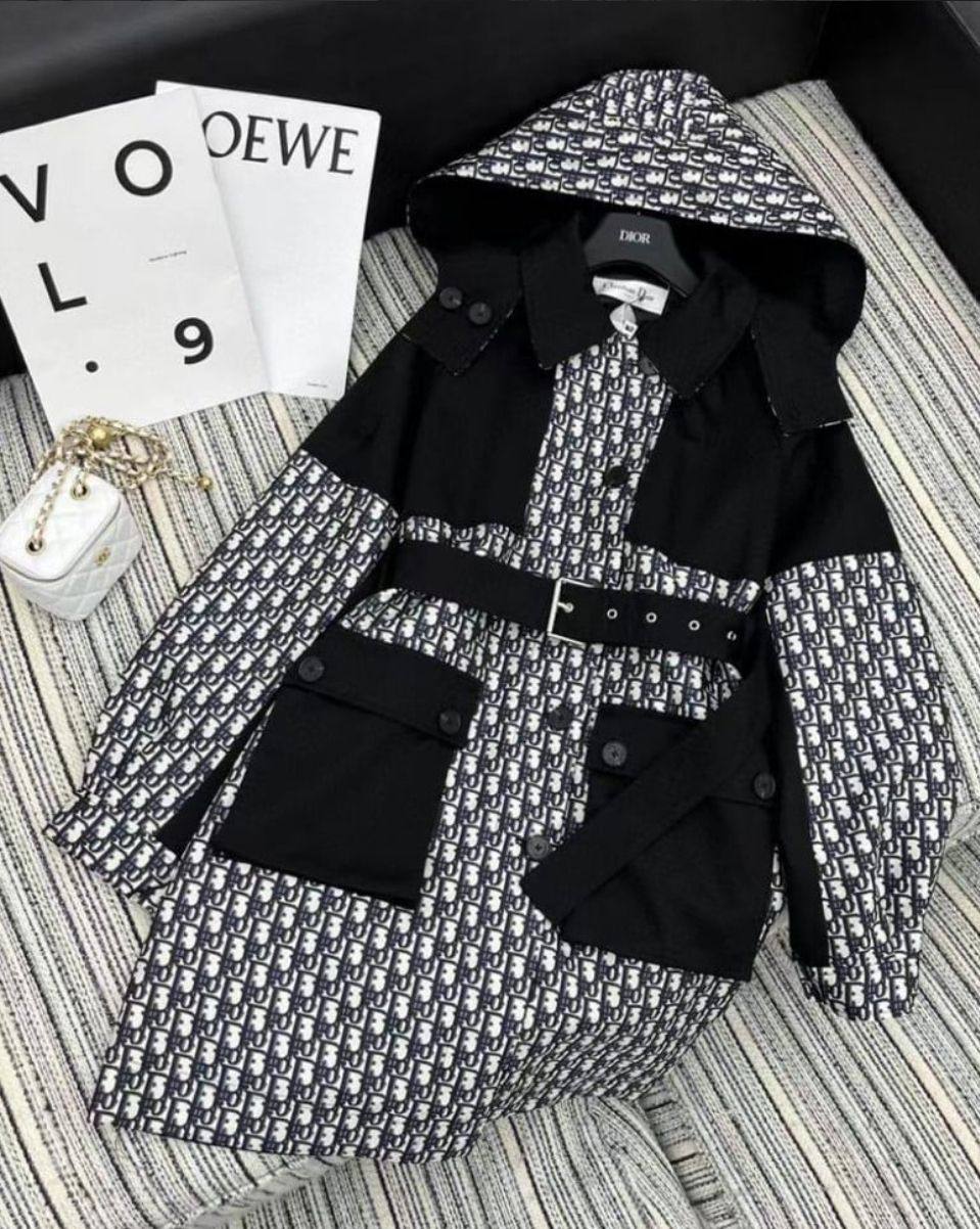 Dior 
390 dhs🪙🌨️

Zain262
♥️♥️♥️