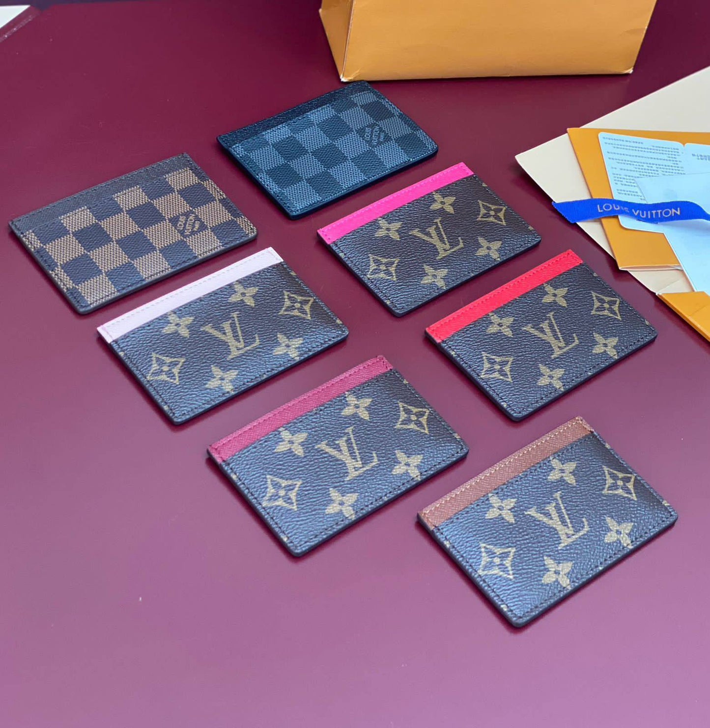 💞  *Lv*💞
💞*card holder*💞
210 dhs🪙🌨️

Zain275
♥️♥️♥️