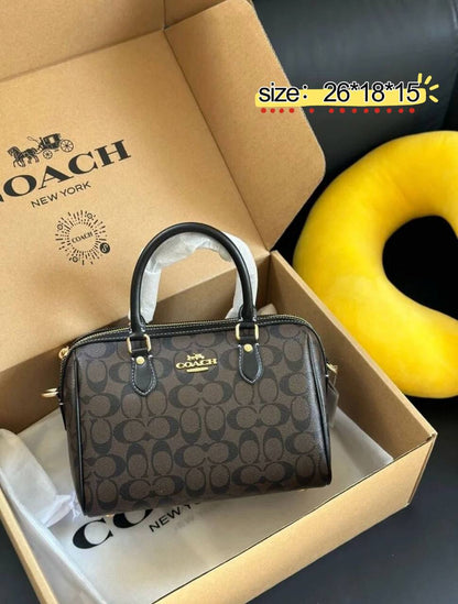 Coach
✨✨NEW ✨✨
110 dhs🪙🌨️

with box
🎁🎁🎁

Zain38
♥️♥️♥️