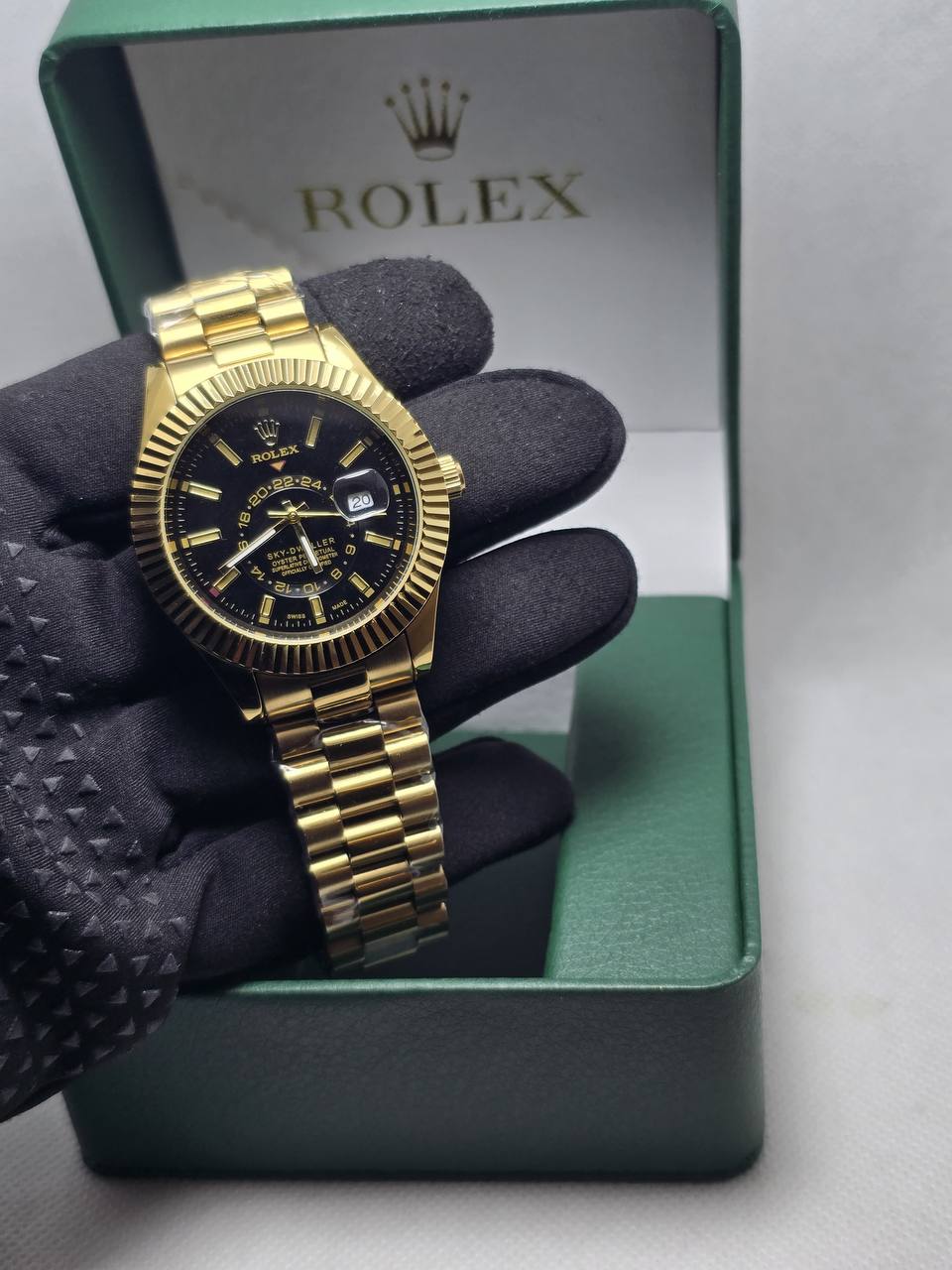 Rolex Men Sky dweller
*Fake - Automatic movement*
*Battery*
65 dhs❣️

Zain29
♥️♥️♥️